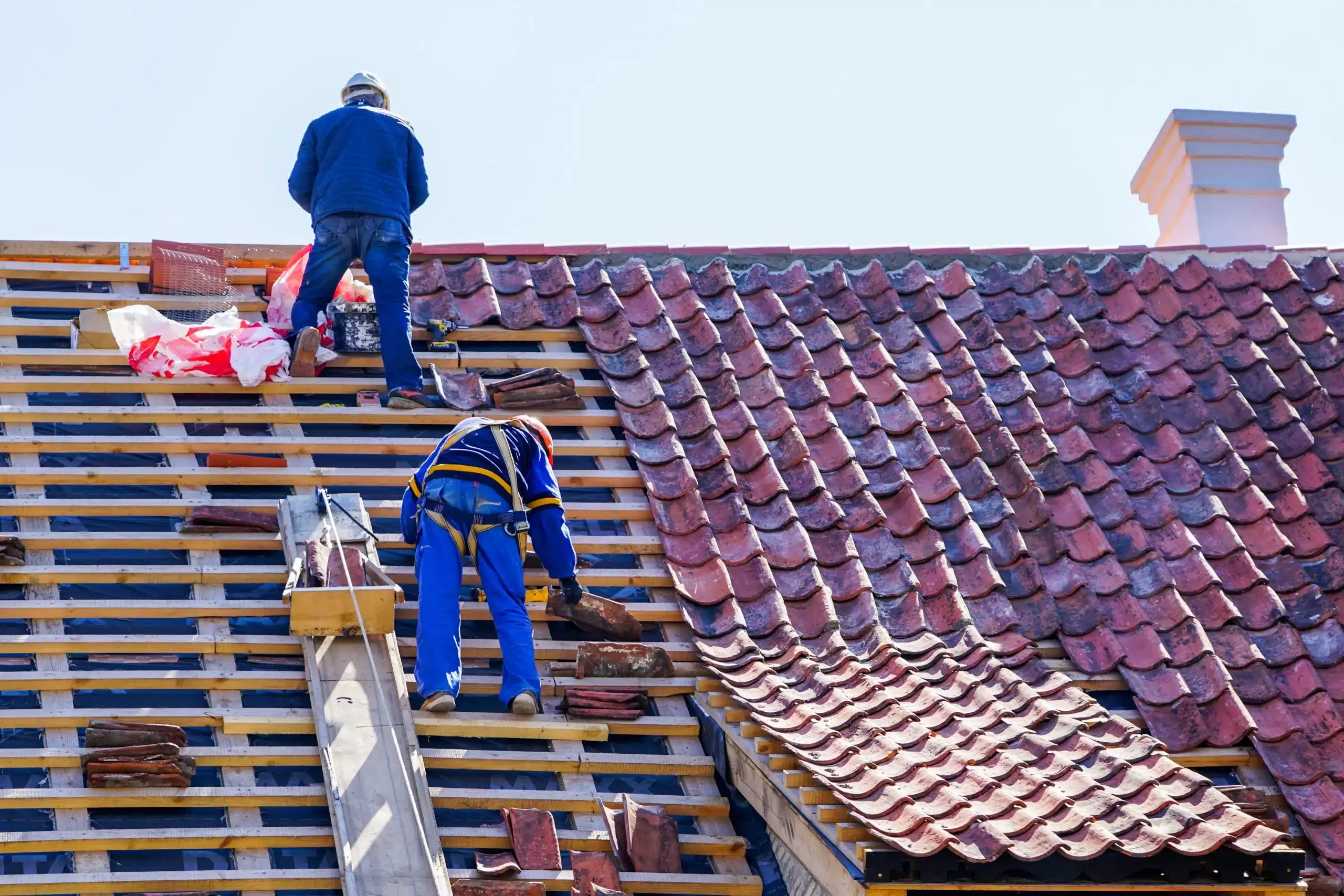 Residential Roof Replacement: When Is It Time to Take Action?